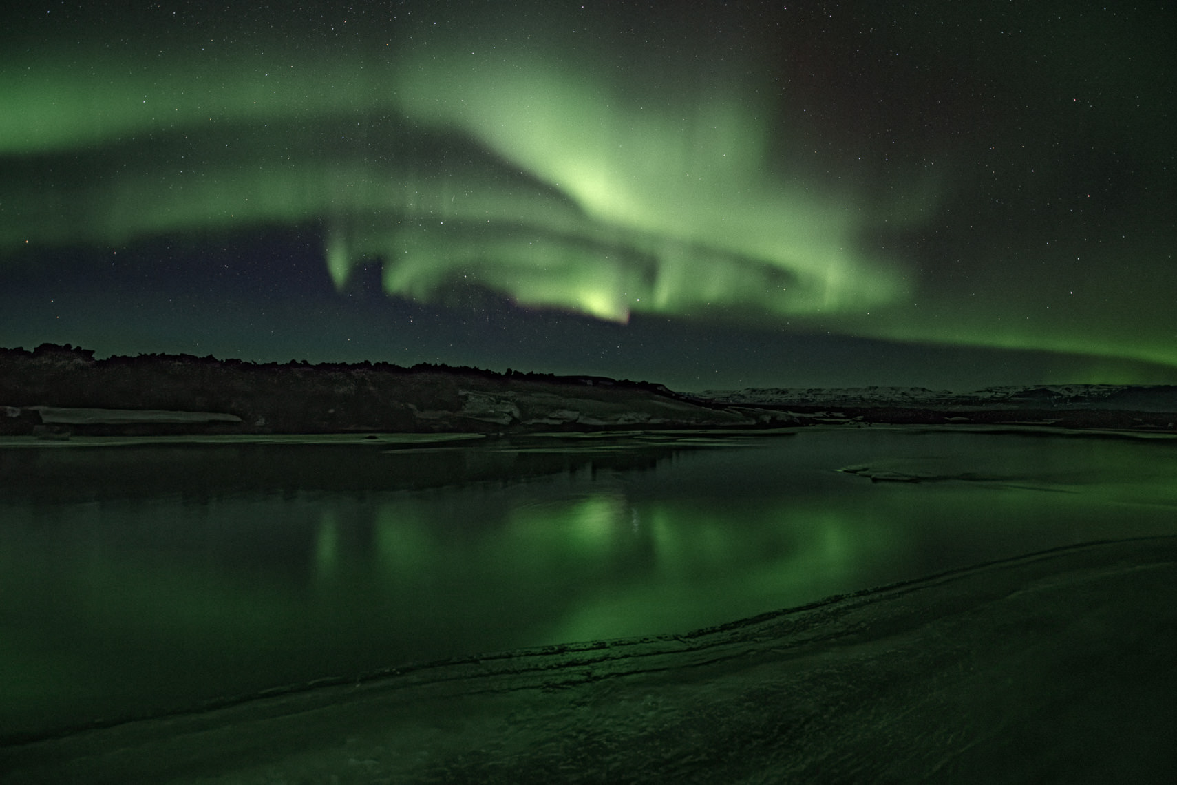 Auroral Vortex over South Iceland
